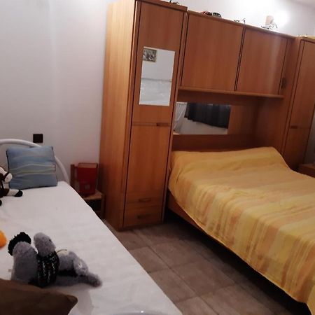 Le Calme Apartment Viviers Екстериор снимка
